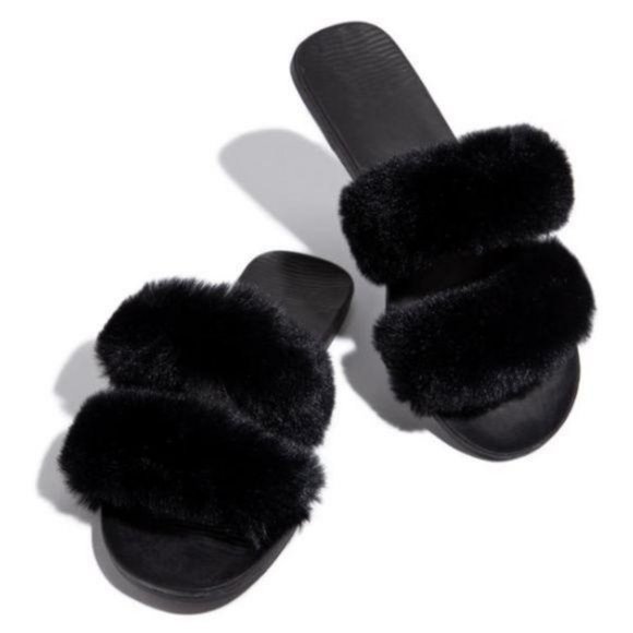 Faux Fur Double Band Slides in Black - Picture 3 of 4
